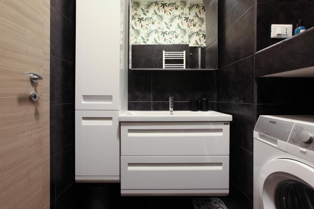 Modern Apartment Close To Shopping District ミラノ エクステリア 写真